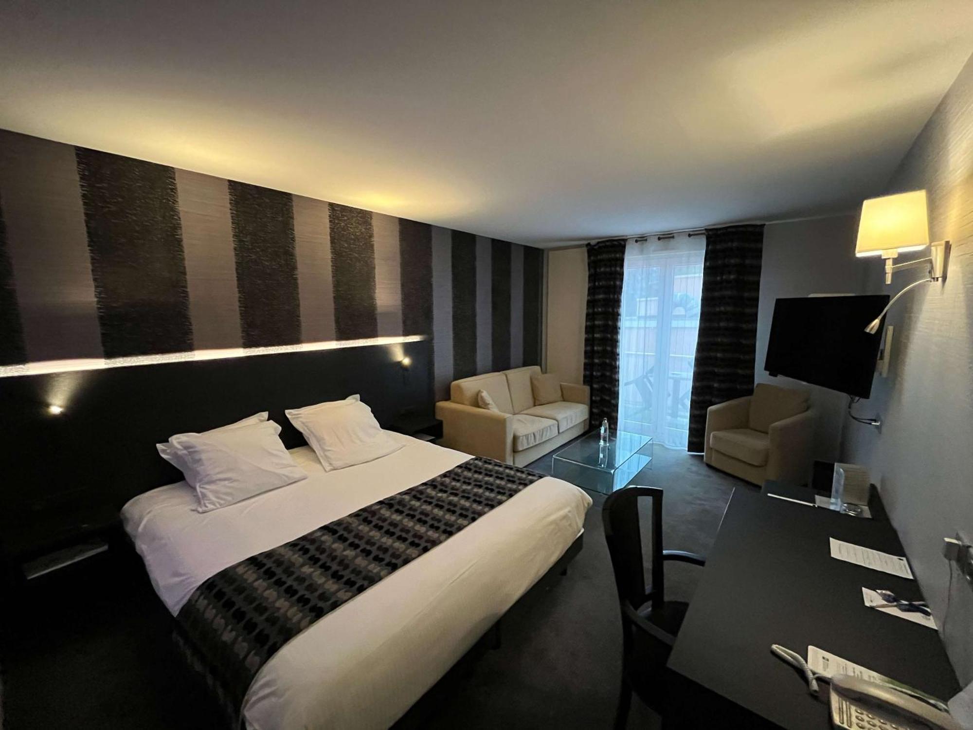 เบสต์ เวสเทิร์น พลัส ลา ฟาแยต โฮเต็ล แอนด์ สปา Hotel เอปินาล ภายนอก รูปภาพ