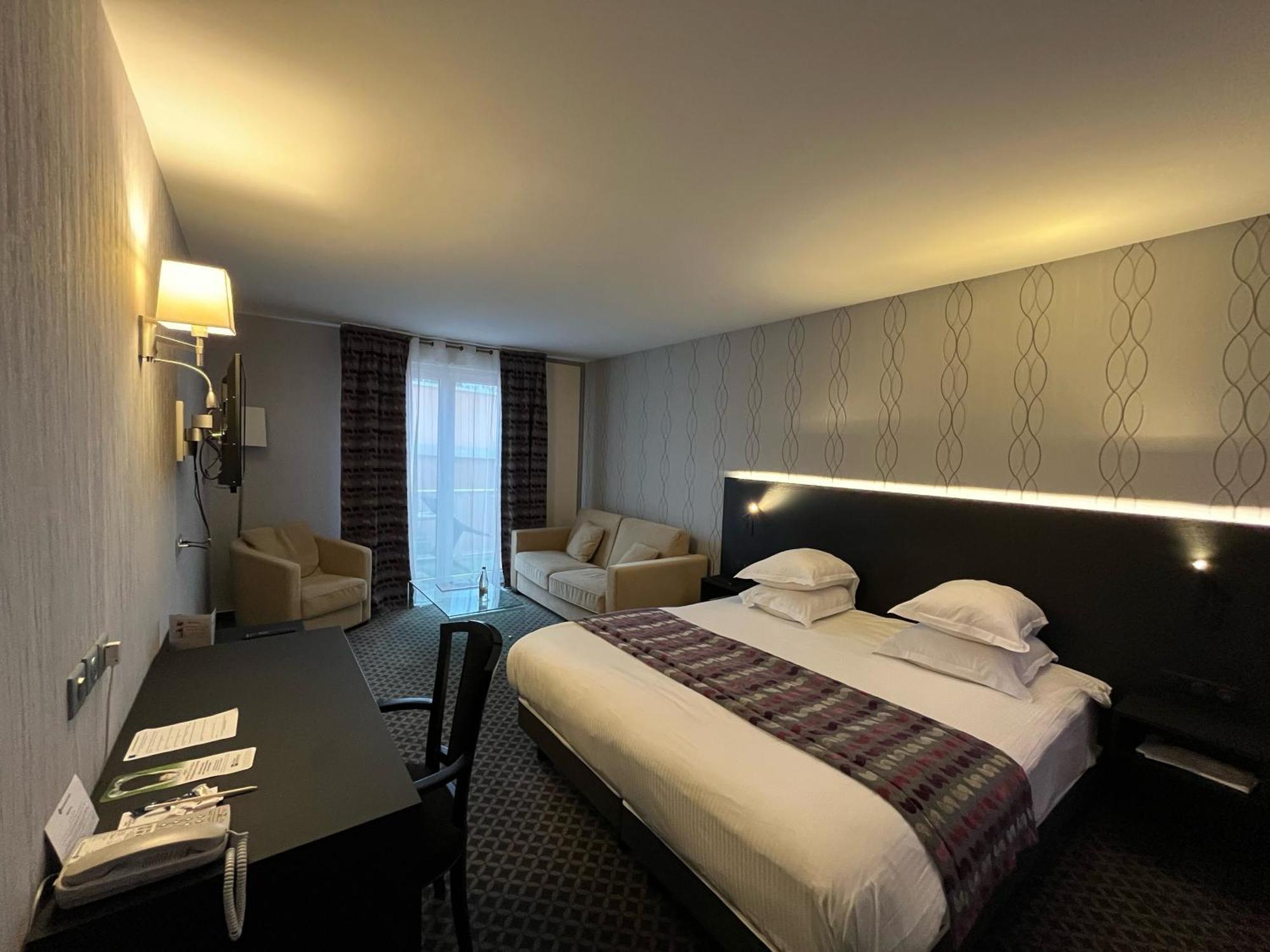 เบสต์ เวสเทิร์น พลัส ลา ฟาแยต โฮเต็ล แอนด์ สปา Hotel เอปินาล ภายนอก รูปภาพ